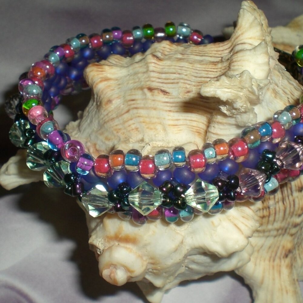 Multicolor Lattice Beaded Bracelet
